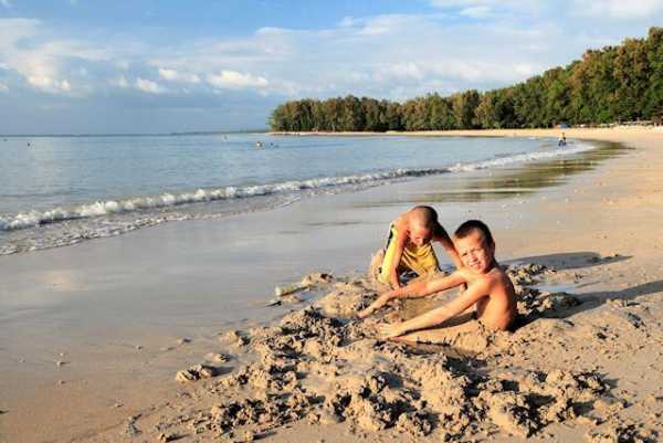 Nai Yang Beach