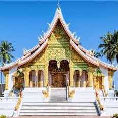 UNESO Weltkulturerbe. Reich verzierter Königspalast und buddhistische Klöster in Luang Prabang, Laos.