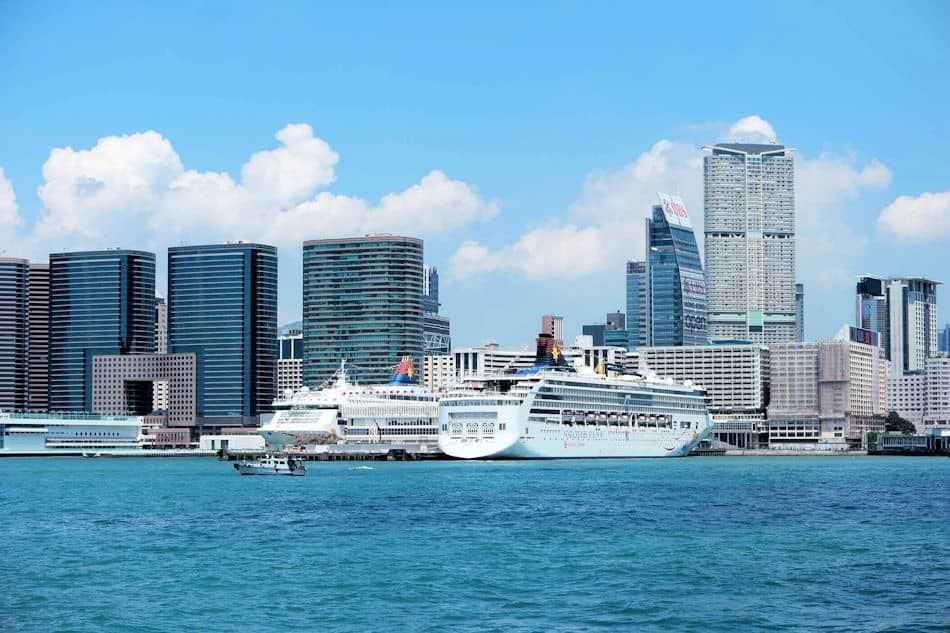 Was bedeutet der Name Hong Kong? - Foto von JUREBU