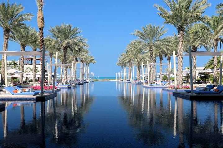 Abu Dhabi Einreise - JUREBU