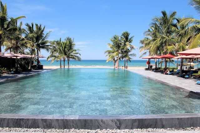 Inforeise Vietnam 2013 - Pool vom Fusion Maia Danang - Foto von JUREBU